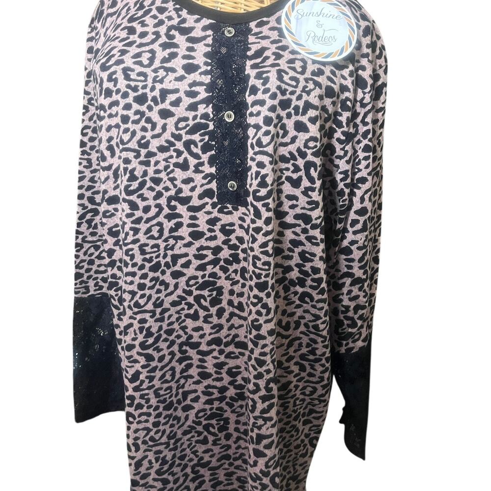 Sunshine and Rodeos Pink Leopard with Black Lace NWT Size 3XL